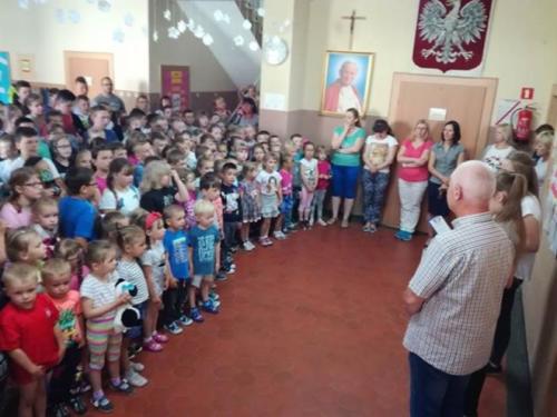 33243595 1857635047621798 3889229853035069440 n