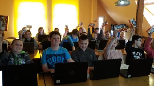 56990240 915241185534006 1422148273971396608 n