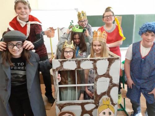 54398033 2443816348979601 1057345395505496064 n