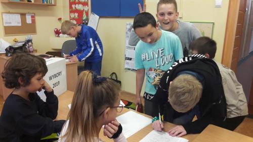 20190930 122958 (Copy)