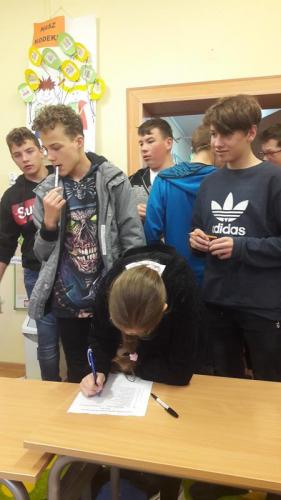 20190930 124436 (Copy)